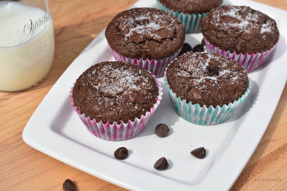 Chocolate brownie muffins with milk