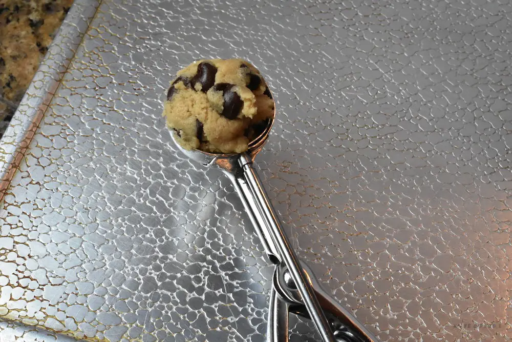 Cookie scoop