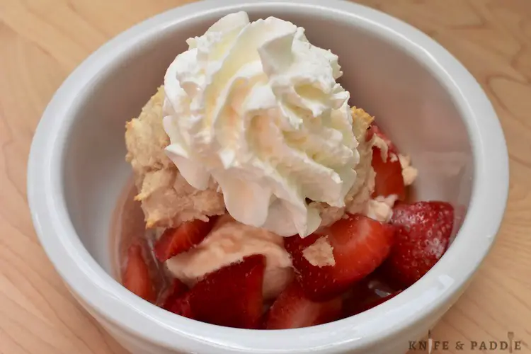Easy strawberry shortcake
