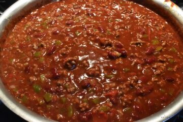 The Best Easy Chili • www.knifeandpaddle.com