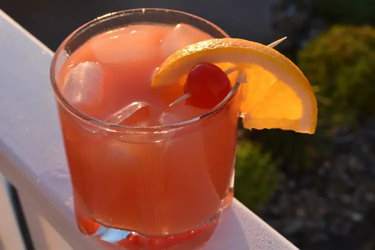 Top 10 Drinks and Cocktails-Vodka Sunrise