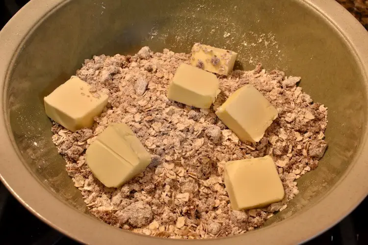 Oats, flour, brown sugar and butter cubed