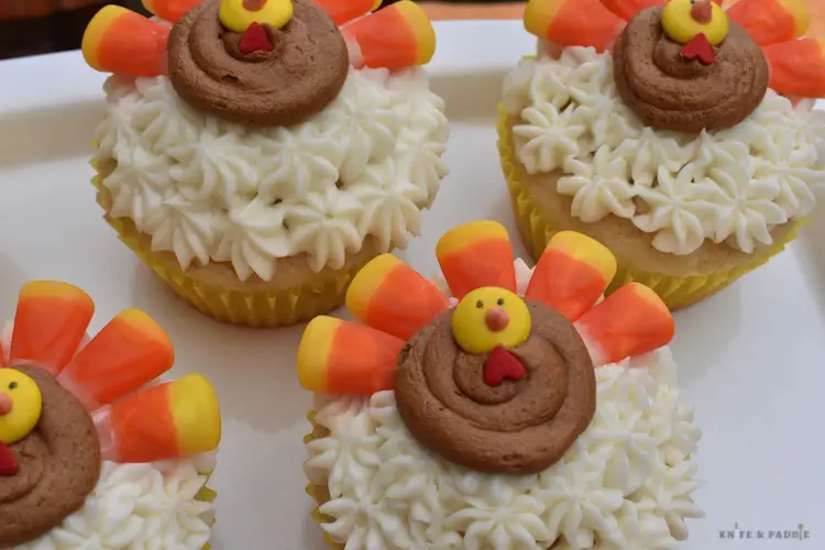 Easy Thanksgiving Turkey Cupcakes