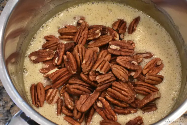 Pie filling with pecans