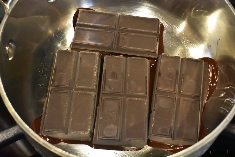 Unsweetened chocolate melting