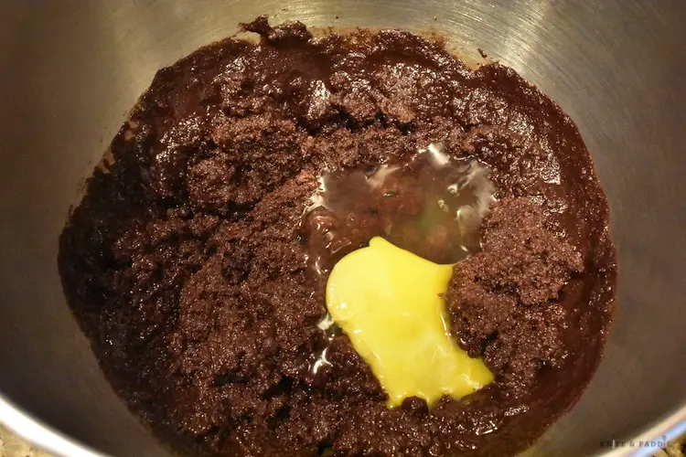 Chocolate, sugar, vanilla and oil, egg