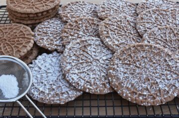 Homemade Italian Chocolate Pizzelles • www.knifeandpaddle.com