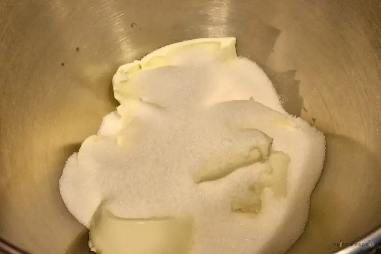 ricotta and sugar in a mixing bowl