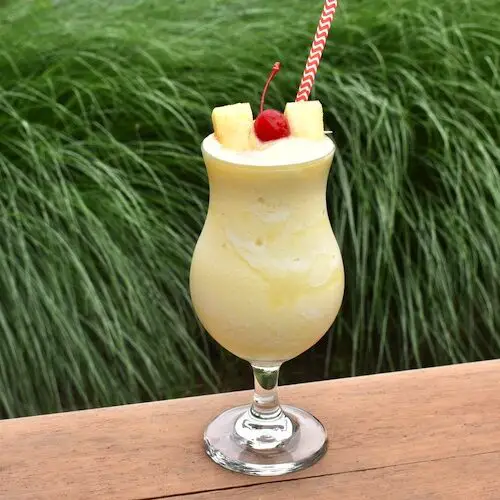 Frozen Pineapple Daiquiri •