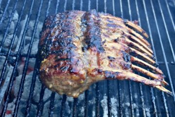 Simple Grilled Rack of Lamb • www.knifeandpaddle.com