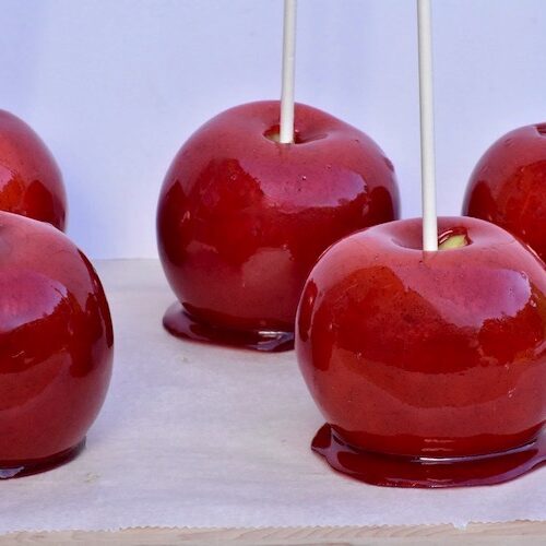 Easy Homemade Candy Apples • 7338
