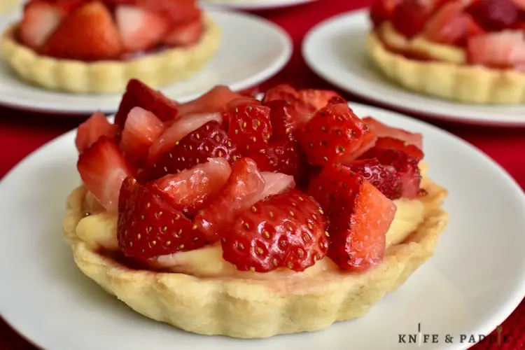 The Best Memorial Day Recipes:  Mini Strawberry & Cream Tartlets