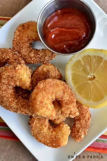 Fried Shrimp Recipe • www.knifeandpaddle.com