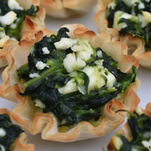 Spanakopita Tarts • www.knifeandpaddle.com