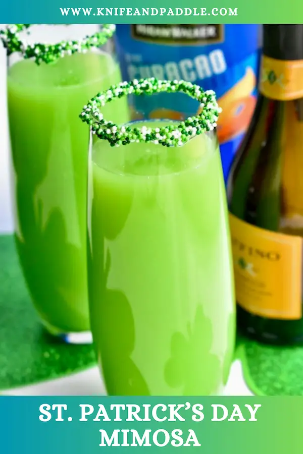 Festive Green Holiday Cocktails served in a Champagne flutes 
