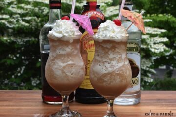 Bushwacker Cocktail in a hurricane glass