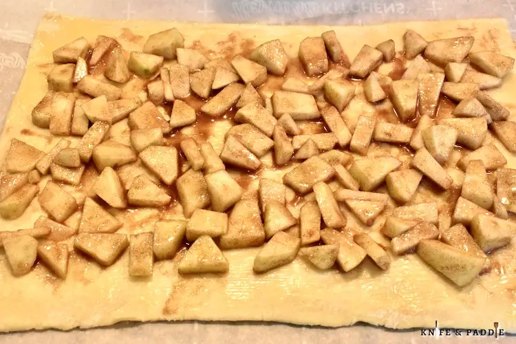 Puff pastry with diced apples mixed with sugar, cinnamon, flour, salt and lemon juice 