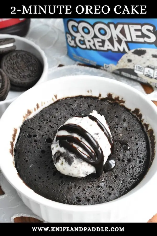 2-Minute Oreo Cake topped with cookies and cream ice cream and chocolate sauce