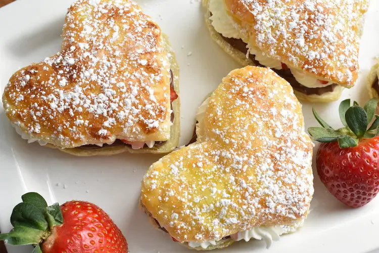 Nutella Strawberry Cream Puffs