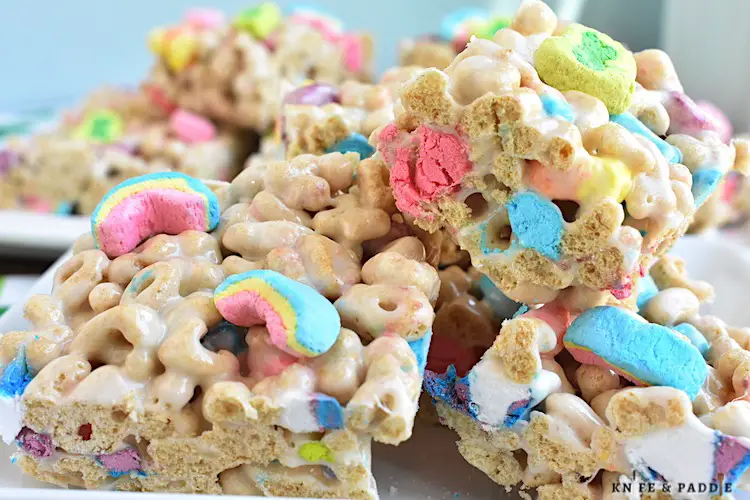 Lucky Charms Marshmallow Treats